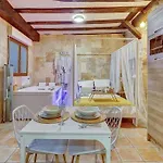 Appartamento L'evasion I Bed&spa I Jacuzzi I Cozy I Hypercentre I Rent Immo *