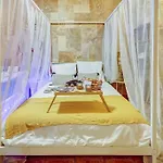 L'evasion I Bed&spa I Jacuzzi I Cozy I Hypercentre I Rent Immo Appartamento *