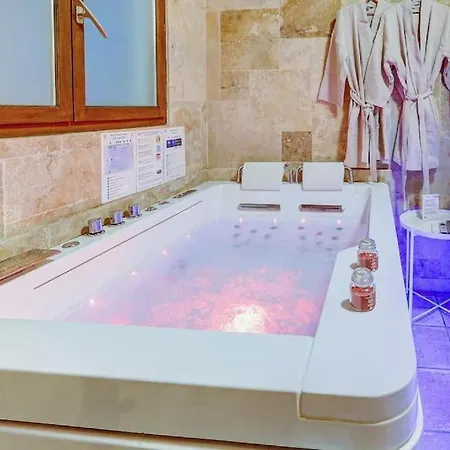 L'evasion I Bed&spa I Jacuzzi I Cozy I Hypercentre I Rent Immo Ντιζόν
