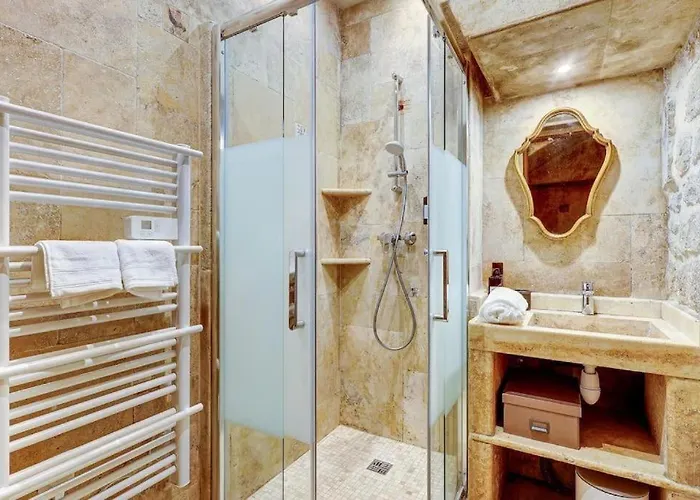 アパート L'evasion I Bed&spa I Jacuzzi I Cozy I Hypercentre I Rent Immo ディジョン