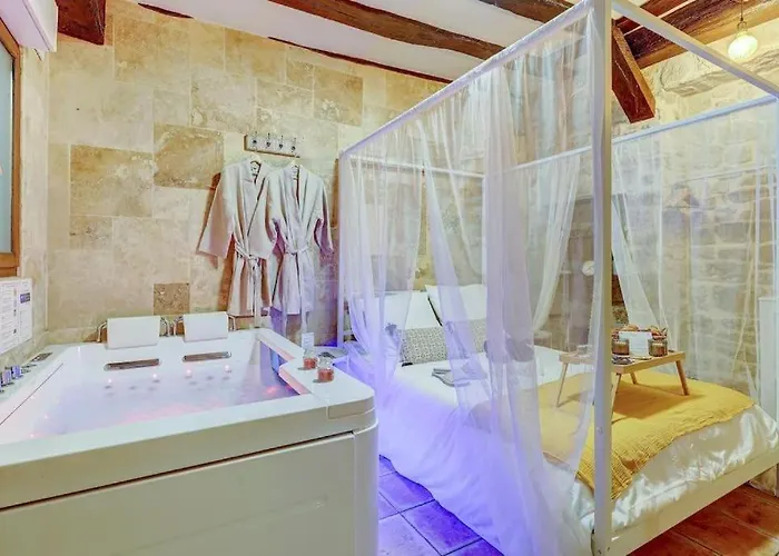 L'evasion I Bed&spa I Jacuzzi I Cozy I Hypercentre I Rent Immo *